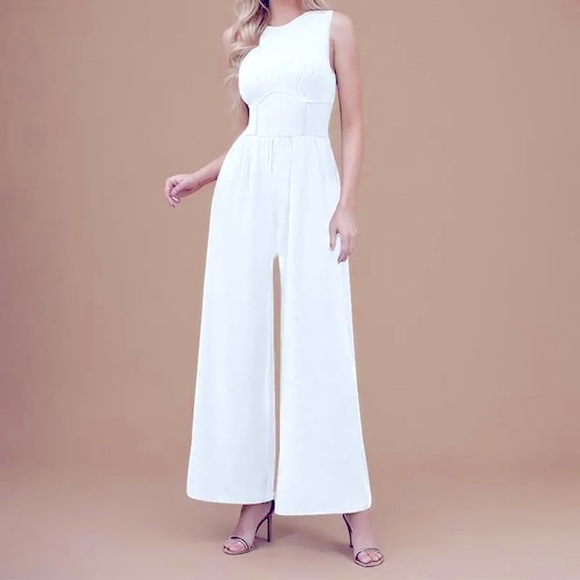 Sleeveless White Women’s Wide Leg Casual Jumpsuit - Picture 2 of 12